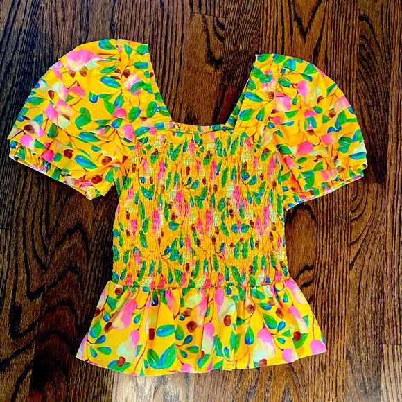 FARM Rio Tops - Farm Rio women’s yellow floral top size small